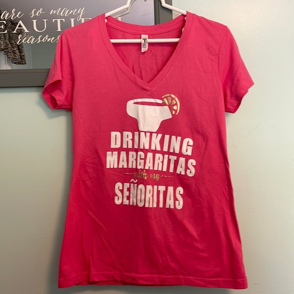 ideal T Tops - 🌼 Ideal T pink tee shirt Drinking Margaritas size L